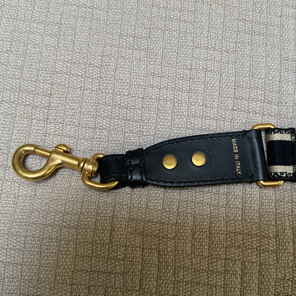 DIOR Adjustable Shoulder Strap with Rings - Picture 3 of 6